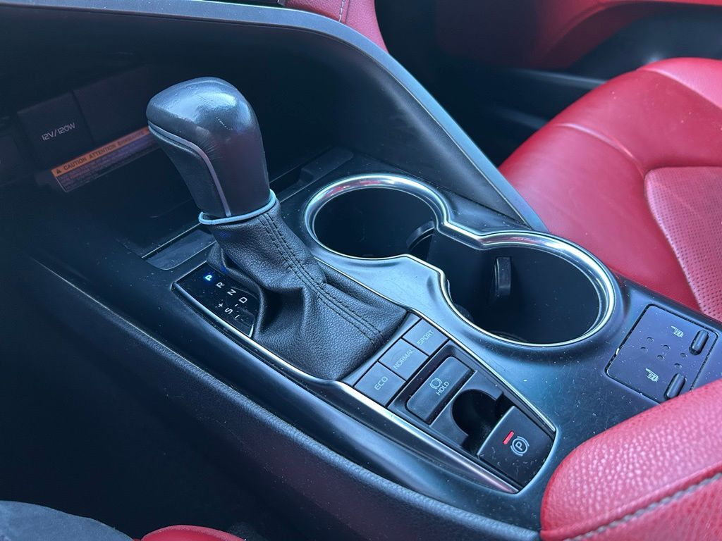 Thumbnail: 2020 Toyota Camry - 27