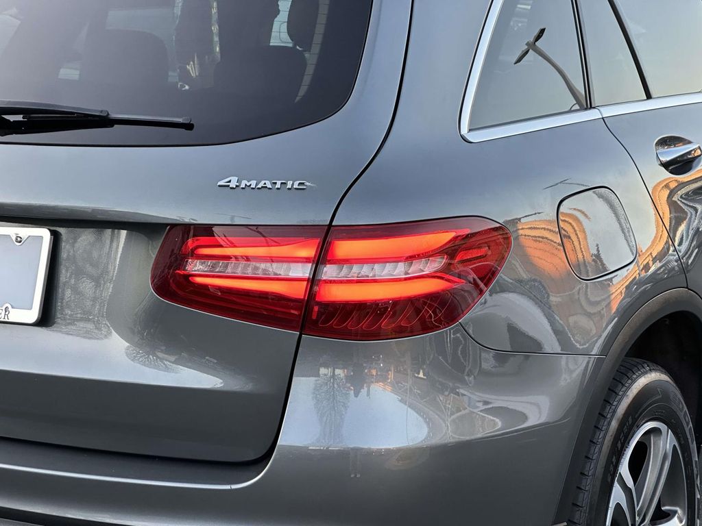 Thumbnail: 2019 Mercedes-Benz GLC - 7