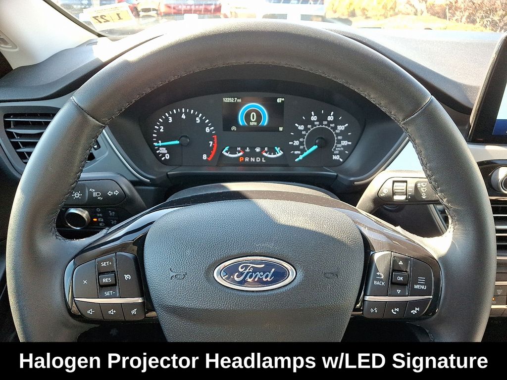 Thumbnail: 2022 Ford Escape - 20