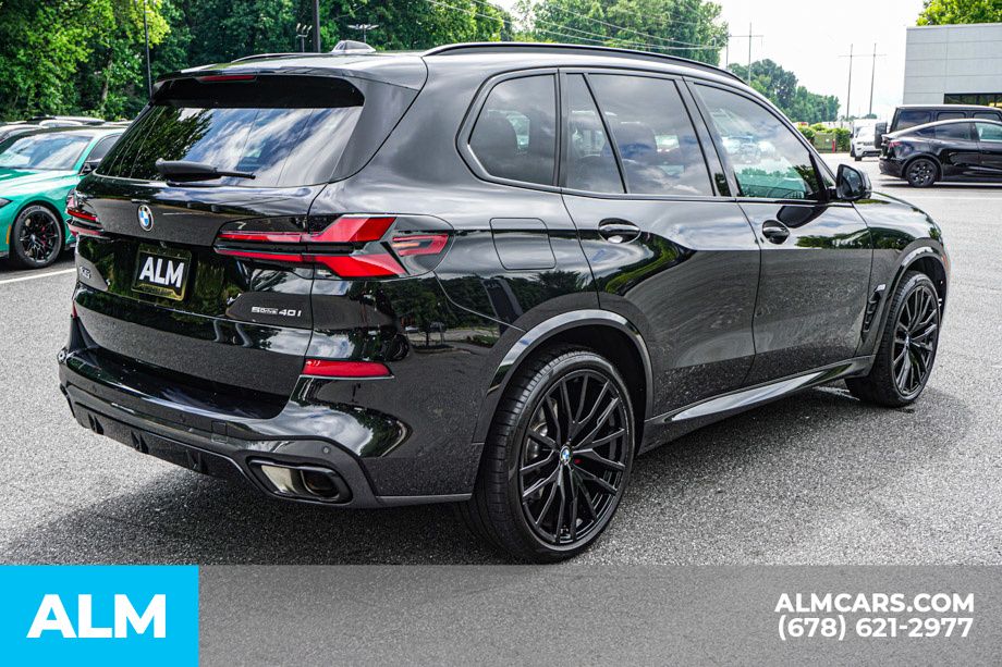 Used 2025 Black BMW sDrive40i image 6