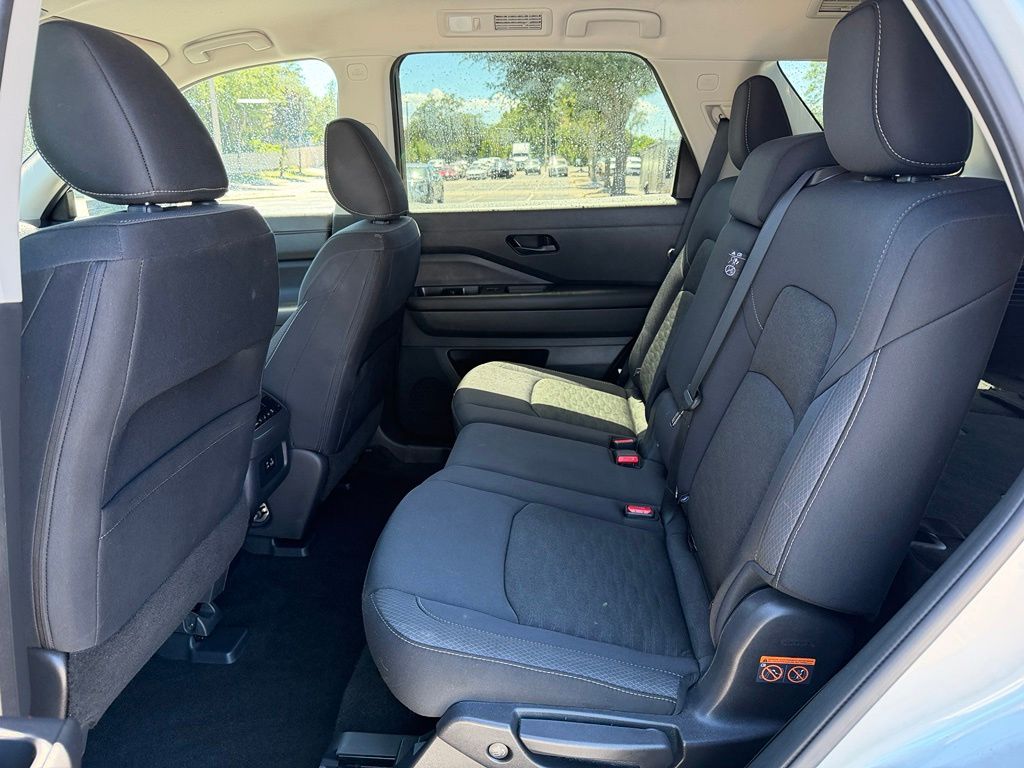 Used 2024 Nissan Pathfinder SUV