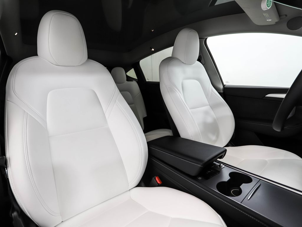 Thumbnail: 2024 Tesla Model Y - 29