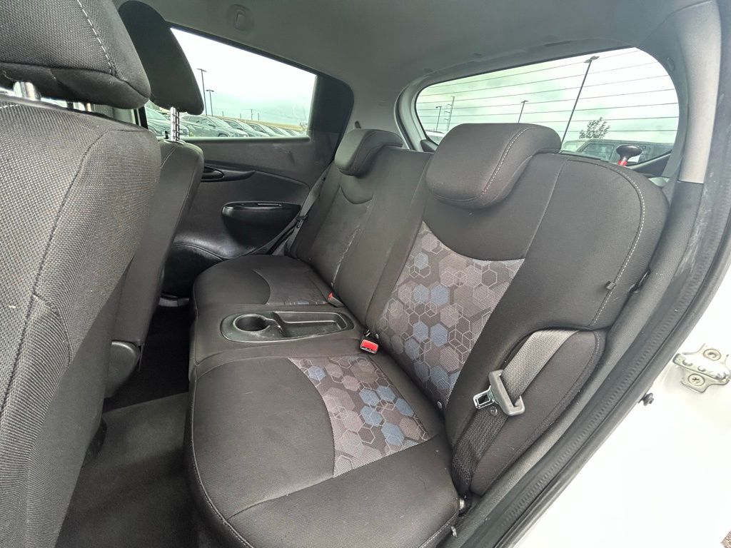 2016 Chevrolet Spark LT 23