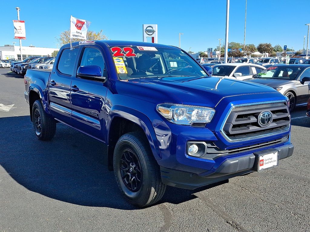 Thumbnail: 2022 Toyota Tacoma - 3
