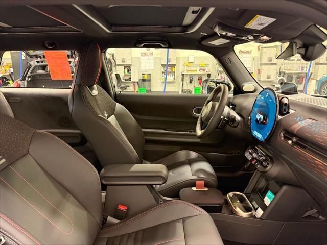 Thumbnail: 2026 MINI Cooper - 23