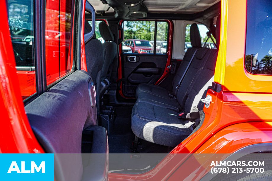 Used 2025 Red Jeep Sahara image 21