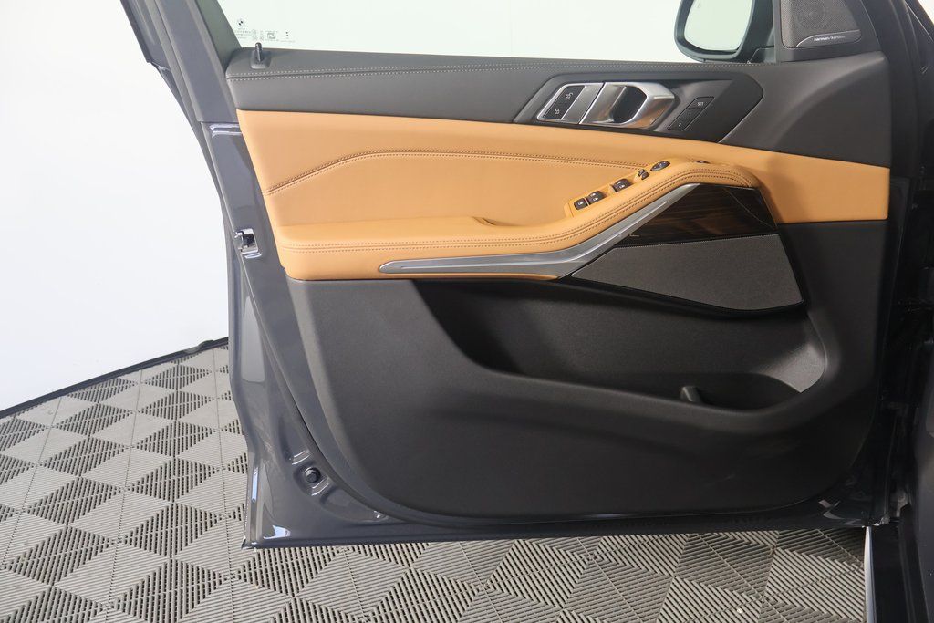 Thumbnail: 2026 BMW X5 - 7