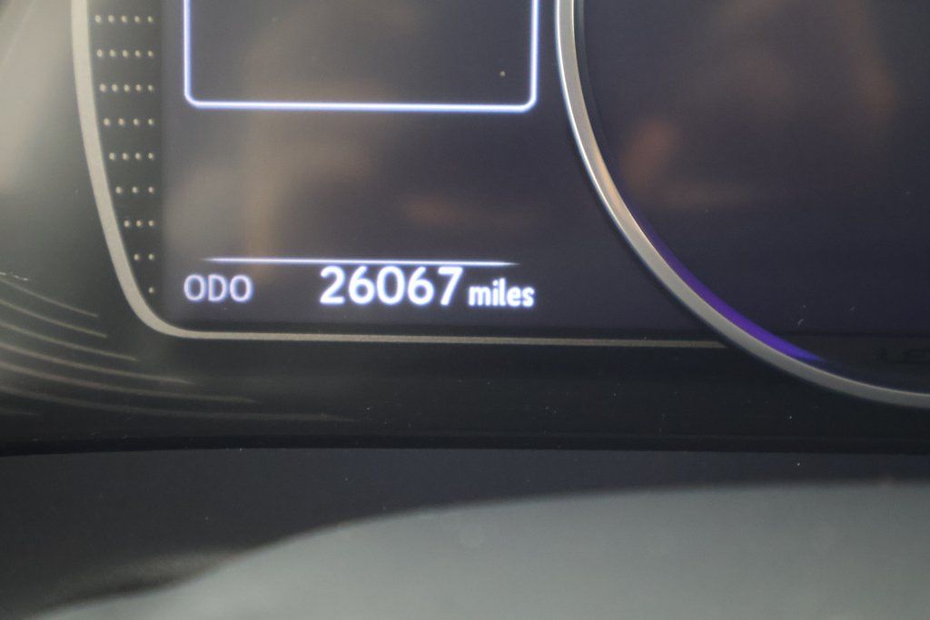 Thumbnail: 2019 Lexus ES - 17