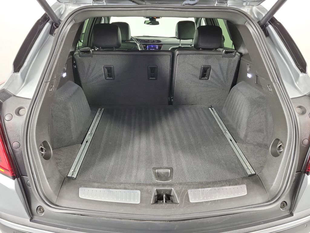 2024 Cadillac XT5 Premium Luxury - 8