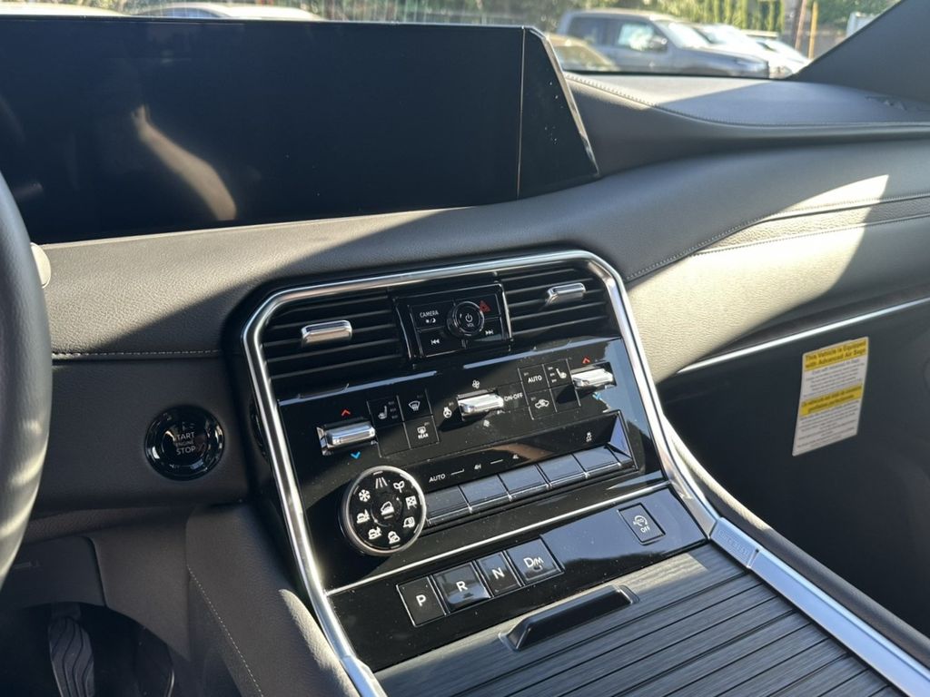 2025 Nissan Armada SL