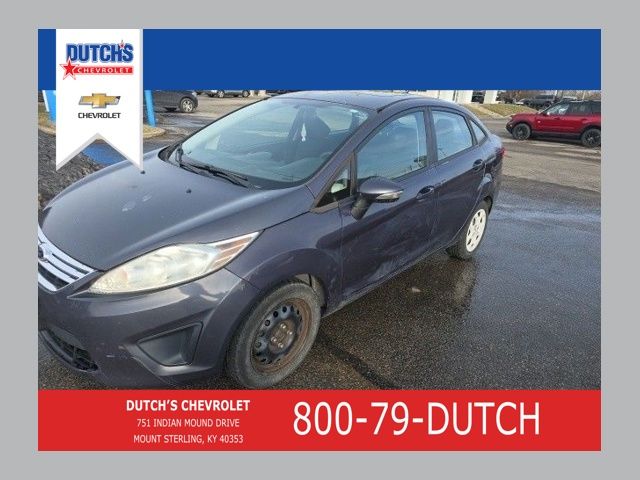 Gray Metallic 2013 Ford Fiesta SE Sedan Front-Wheel Drive 5-Speed Manual