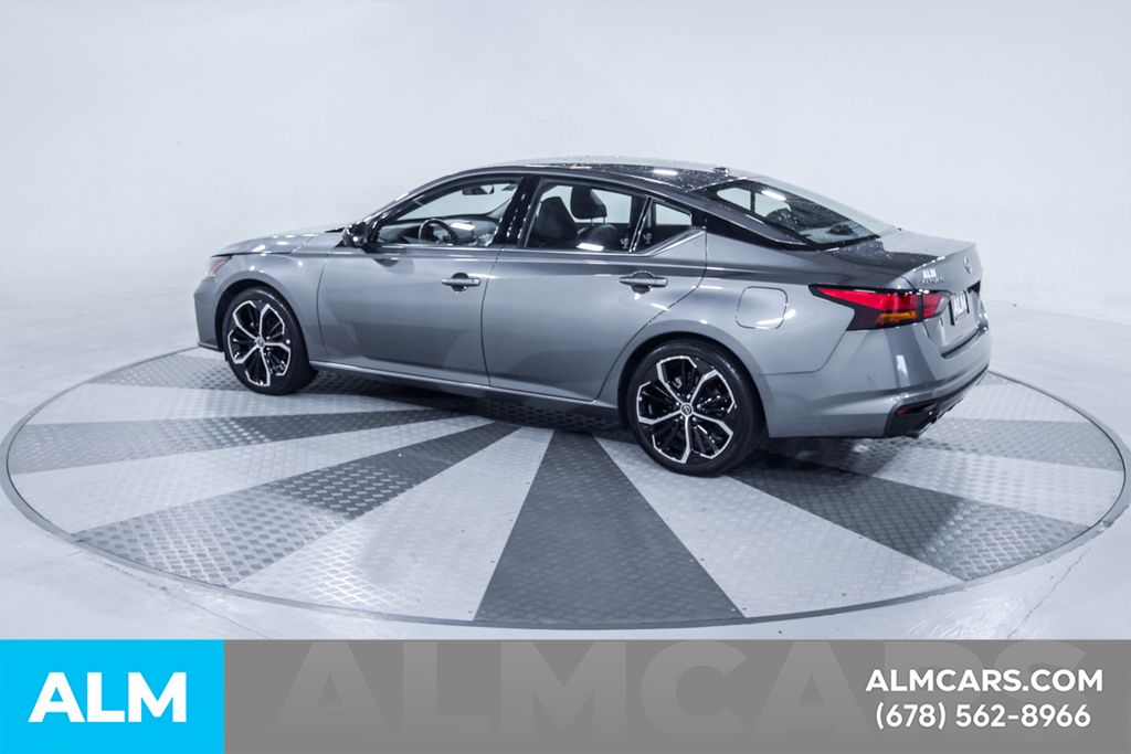 Used 2025 Gray Nissan 2.5 SR image 5