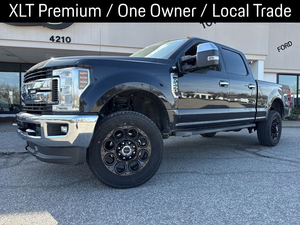 Black 2019 Ford F-250 Super Duty XLT Crew Cab 4WD Pickup Truck Four-Wheel Drive 6-Speed Automatic