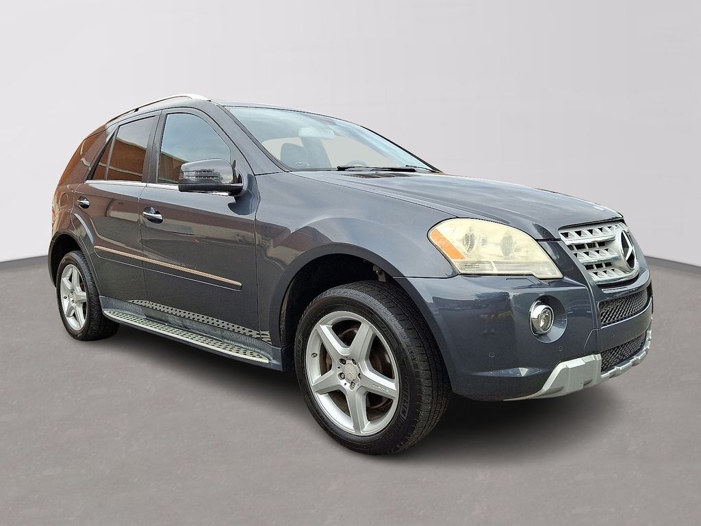 Thumbnail: 2011 Mercedes-Benz M-Class - 3
