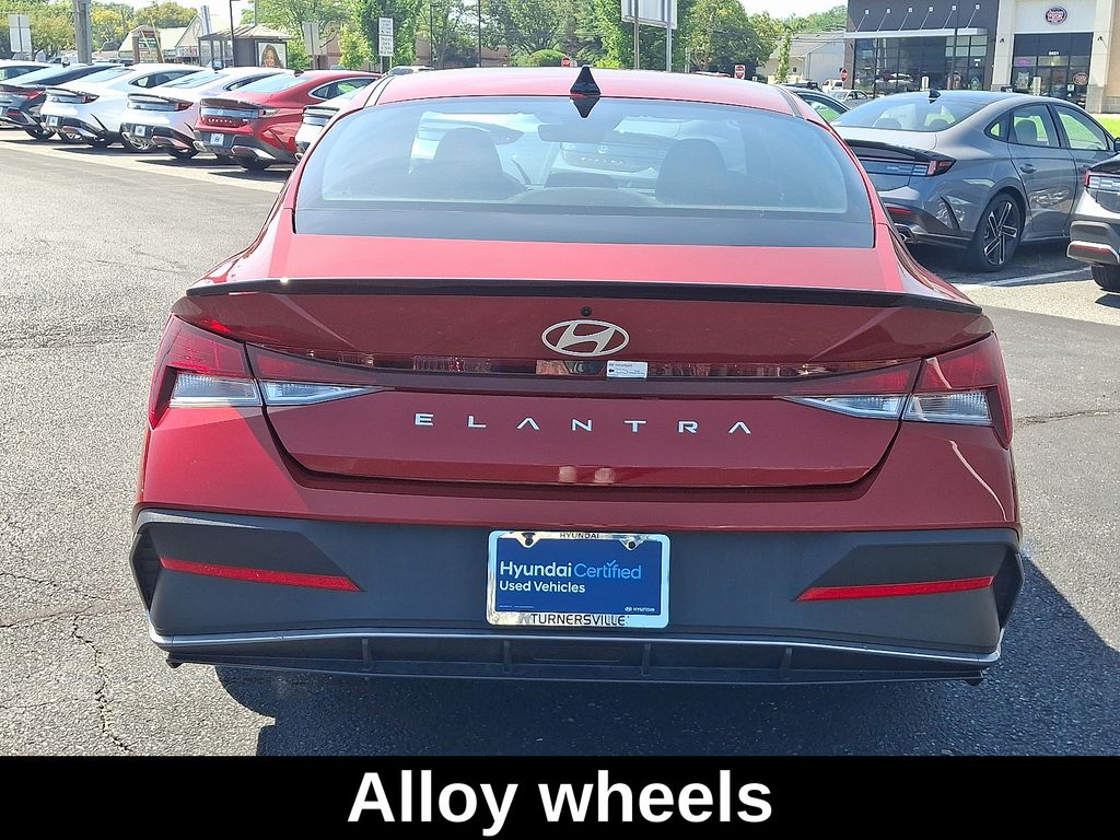 Thumbnail: 2025 Hyundai Elantra - 6