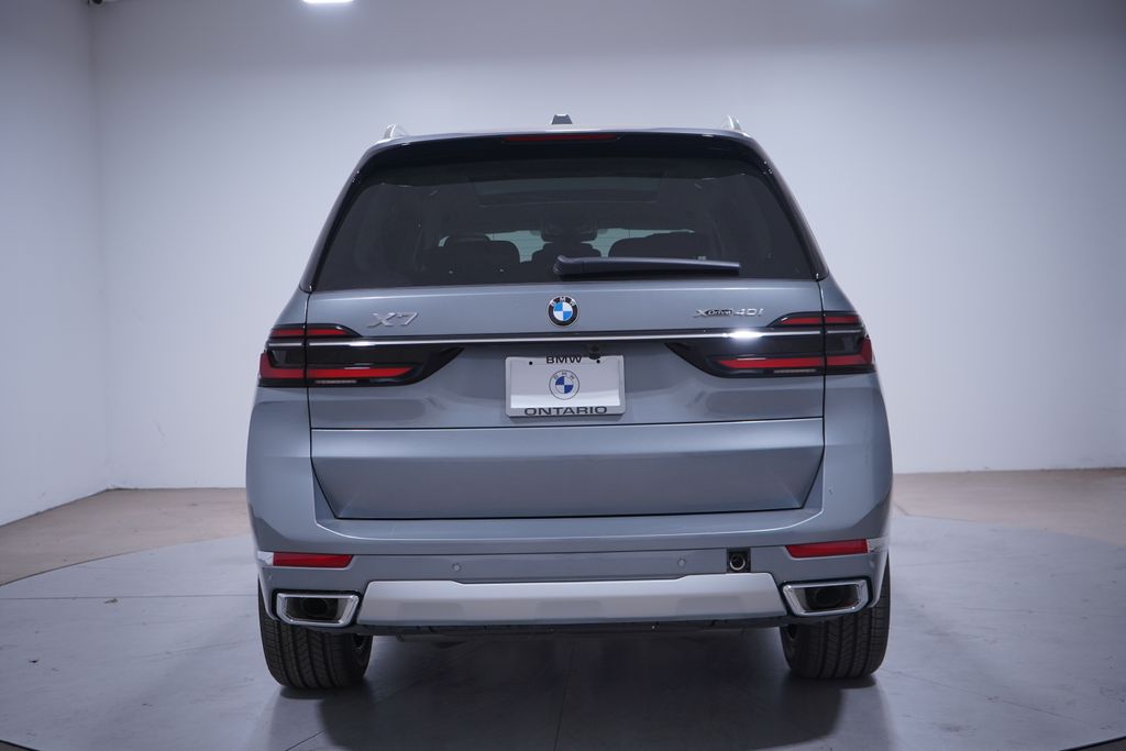 2025 BMW X7 xDrive40i 5