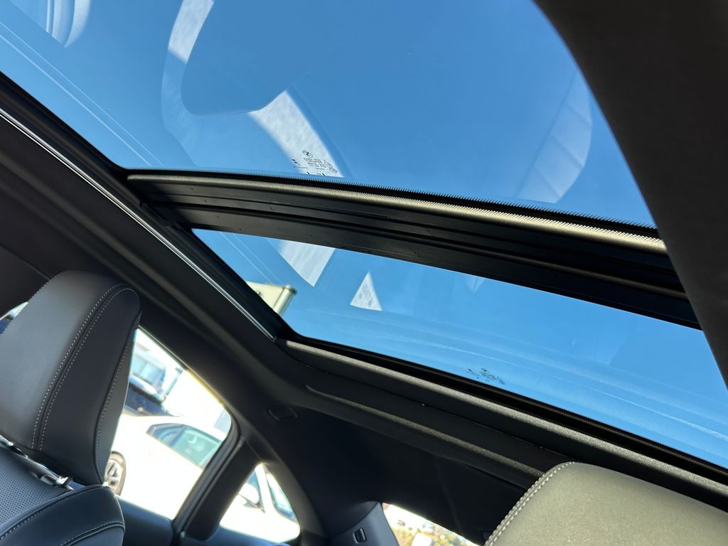 Thumbnail: 2025 BMW 2 Series - 16