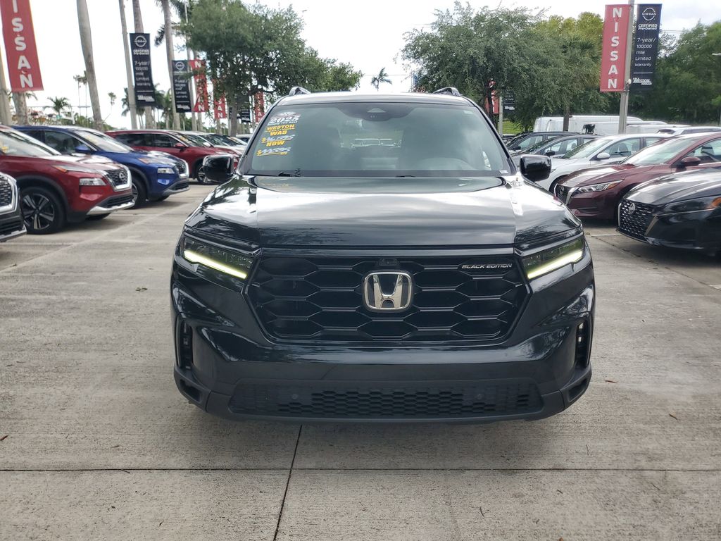 used 2025 Honda Pilot car, priced at $44,382
