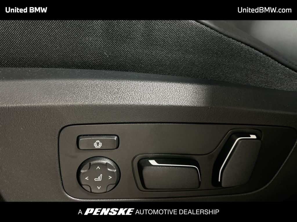 Thumbnail: 2025 BMW X3 - 12
