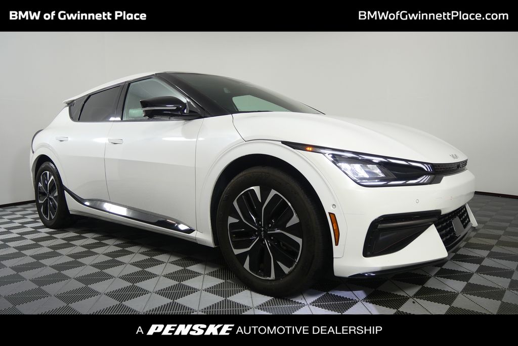 Thumbnail: 2022 Kia EV6 - 1