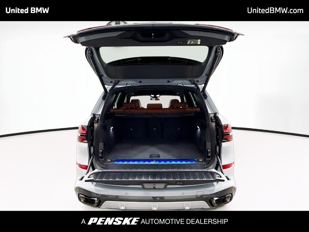 Thumbnail: 2026 BMW X5 - 14