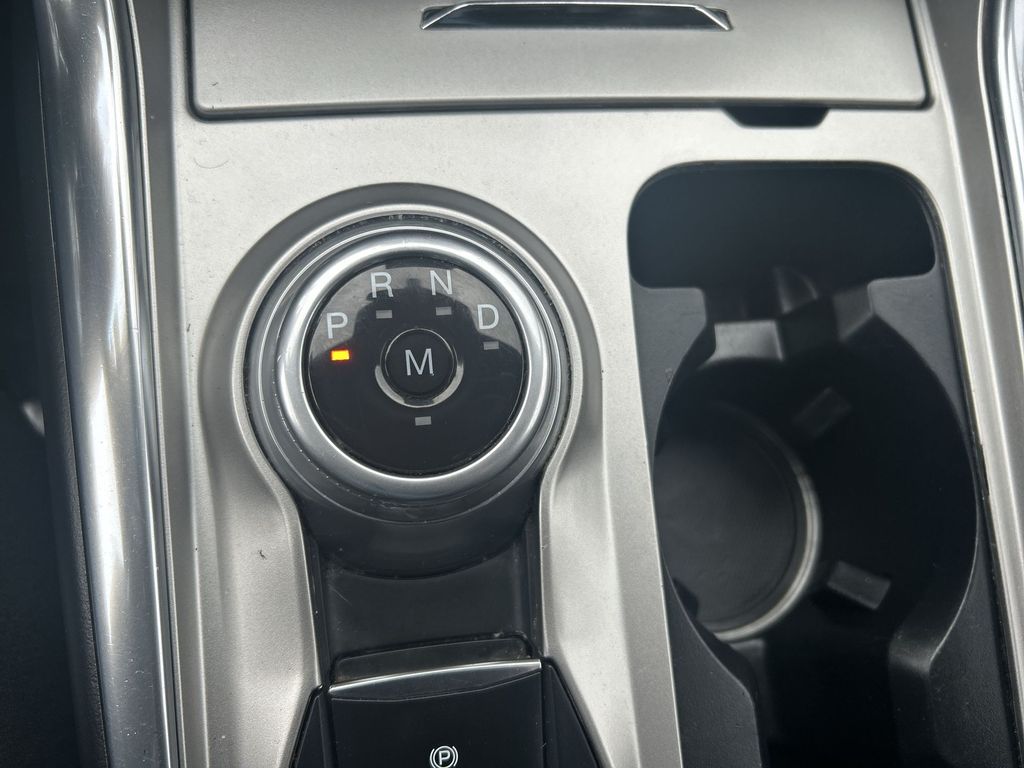 Thumbnail: 2020 Ford Explorer - 20