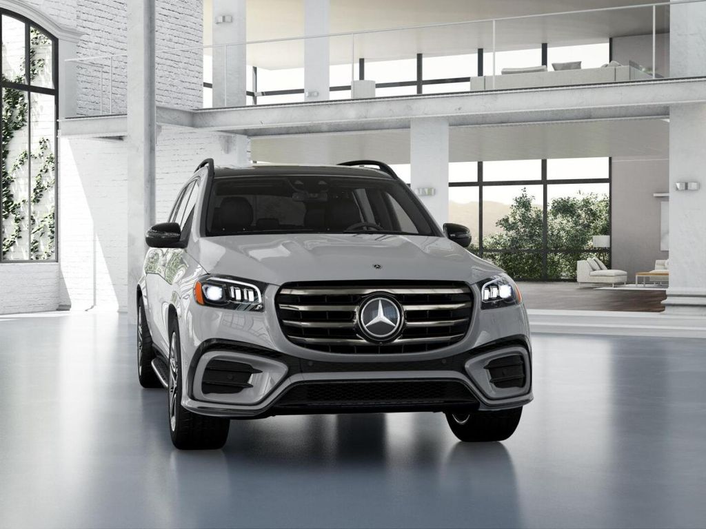2025 Mercedes-Benz GLS 450 4MATIC 8