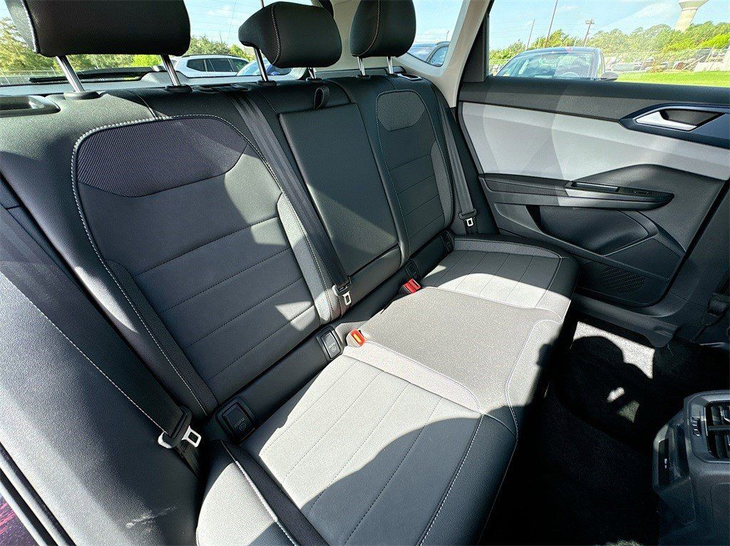 New 2024 Black Pearl Volkswagen 1.5T SE image 30