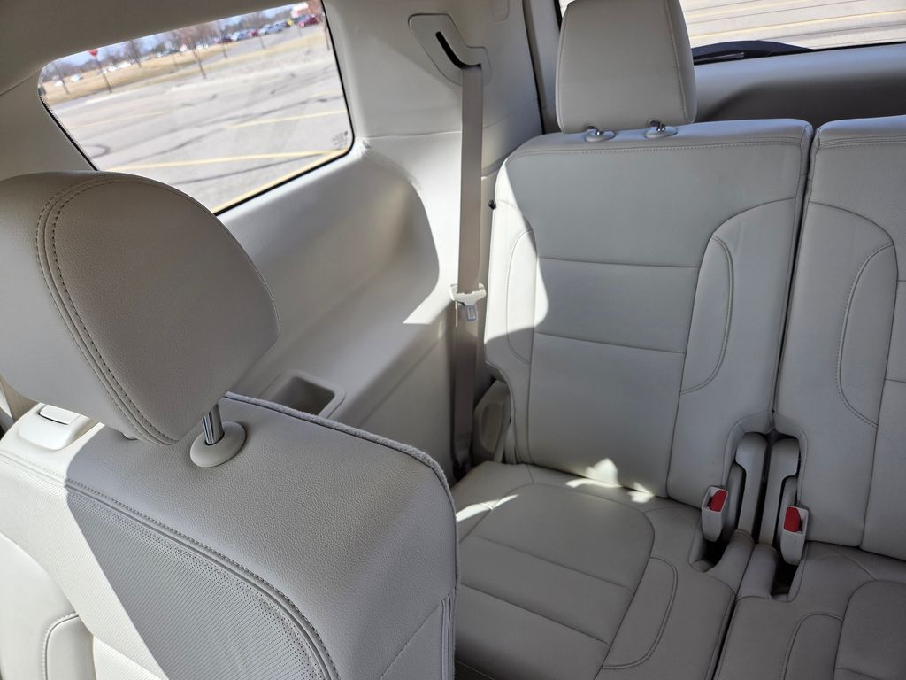 2023 GMC Acadia AWD Denali