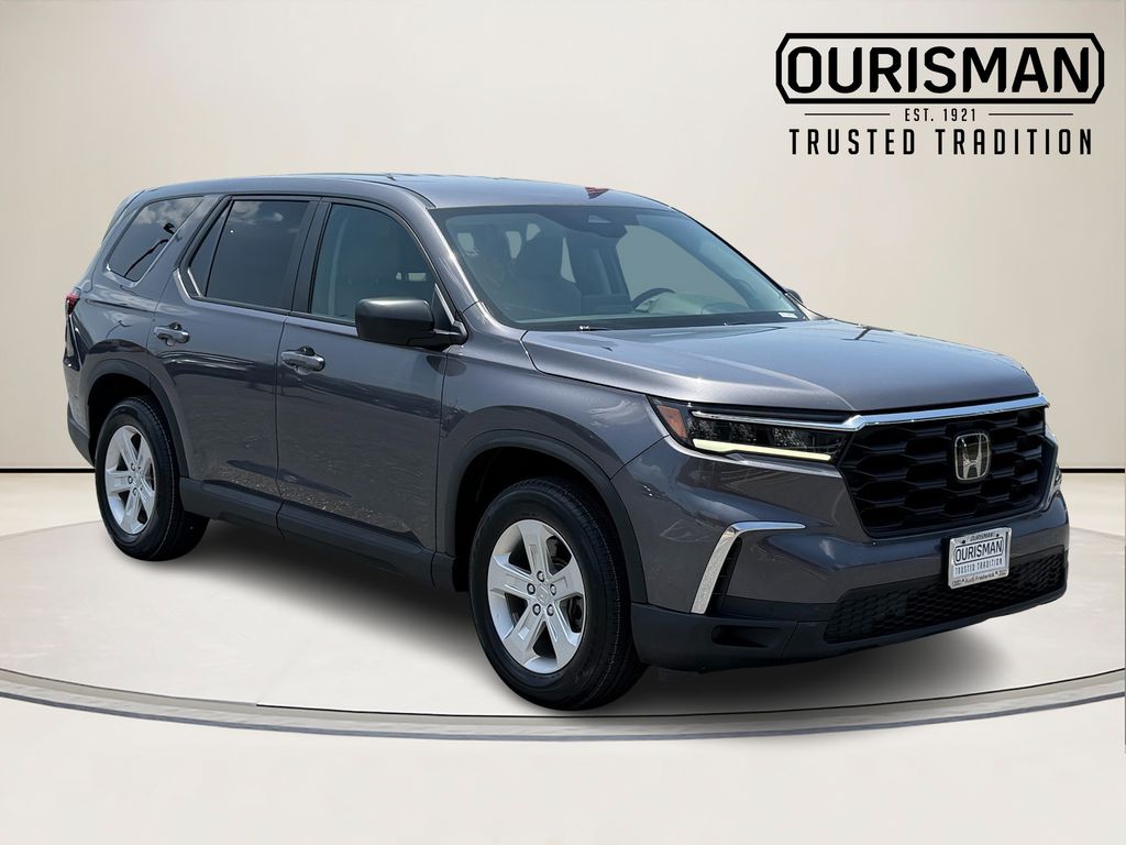 Gray (Modern Steel) 2023 Honda Pilot SUV / Crossover All-Wheel Drive Automatic