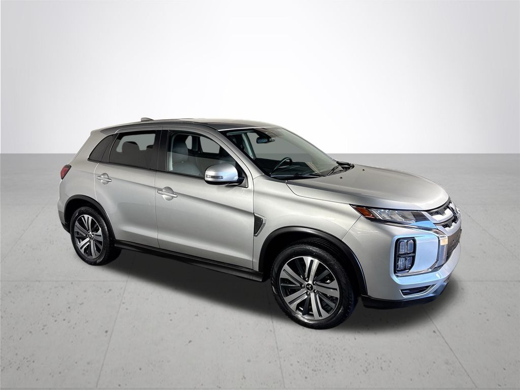 2024 Mitsubishi Outlander Sport SE photo 4
