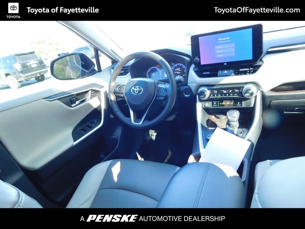 Thumbnail: 2024 Toyota RAV4 - 7