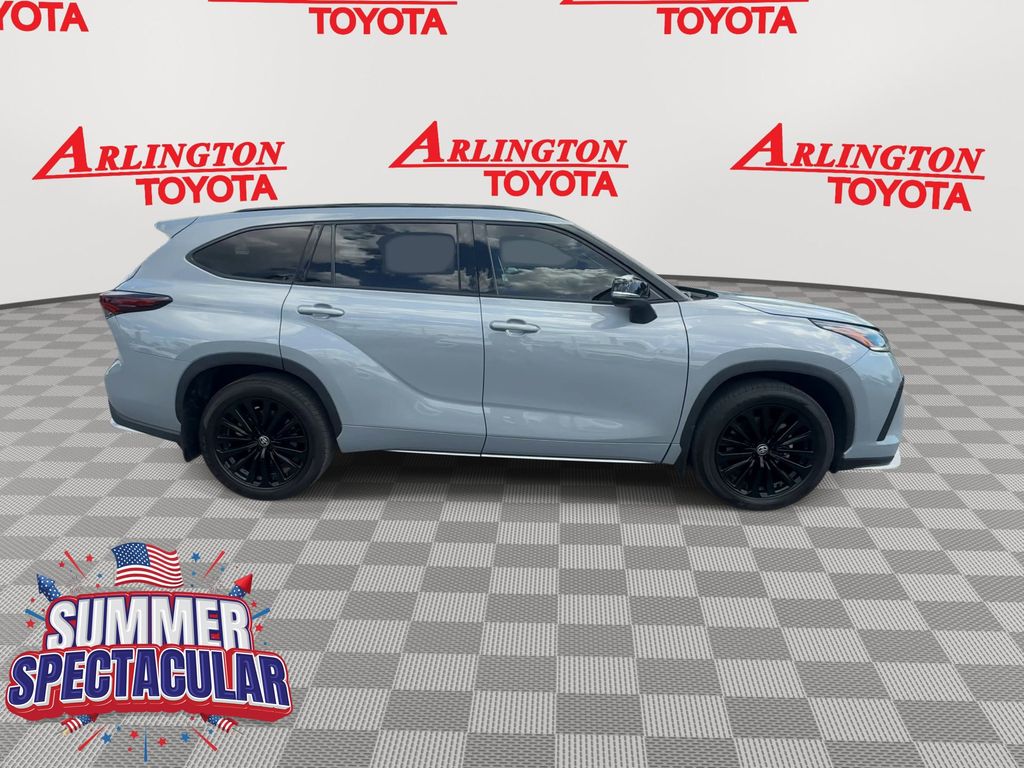 Used 2025 Toyota Highlander SUV