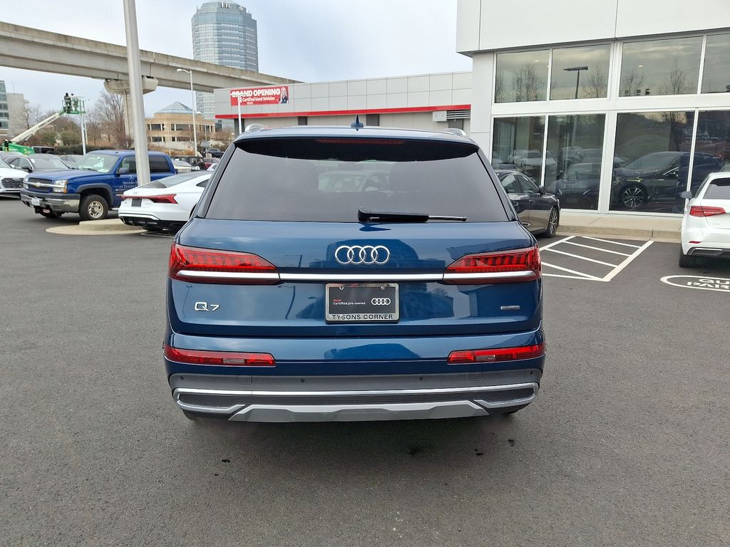 2022 Audi Q7 Premium Plus 5