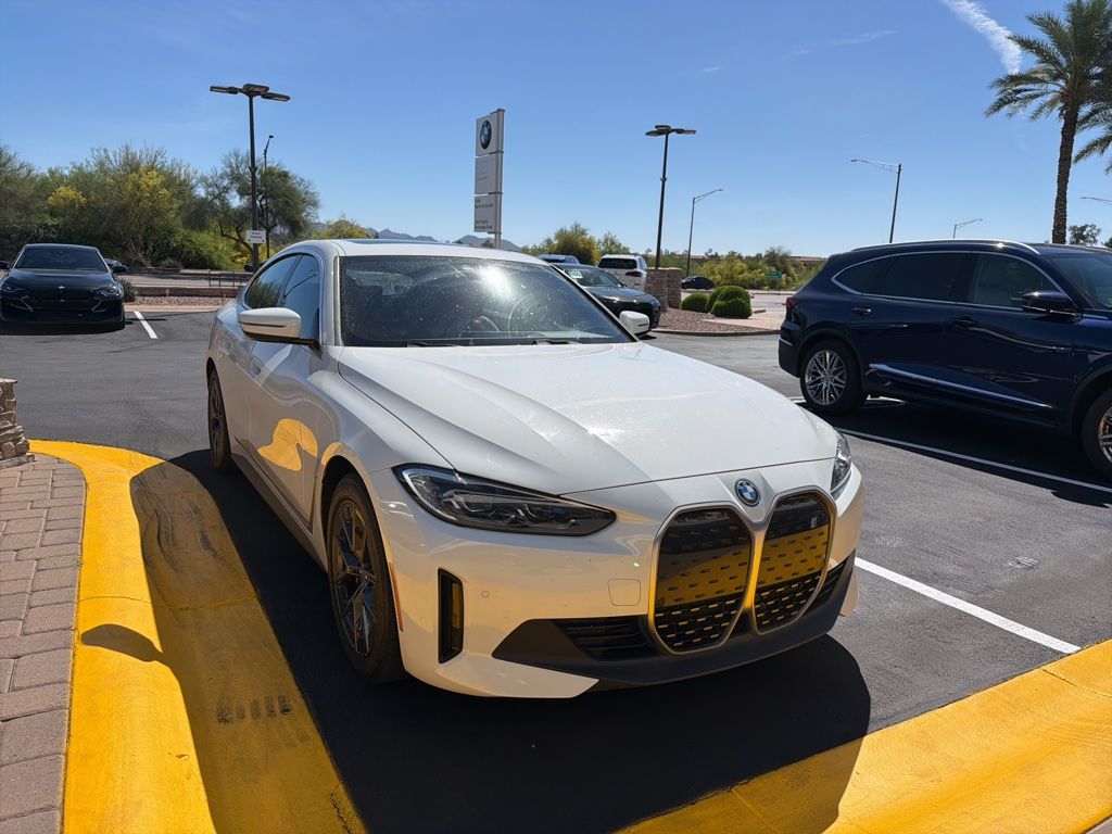 Thumbnail: 2023 BMW i4 - 4