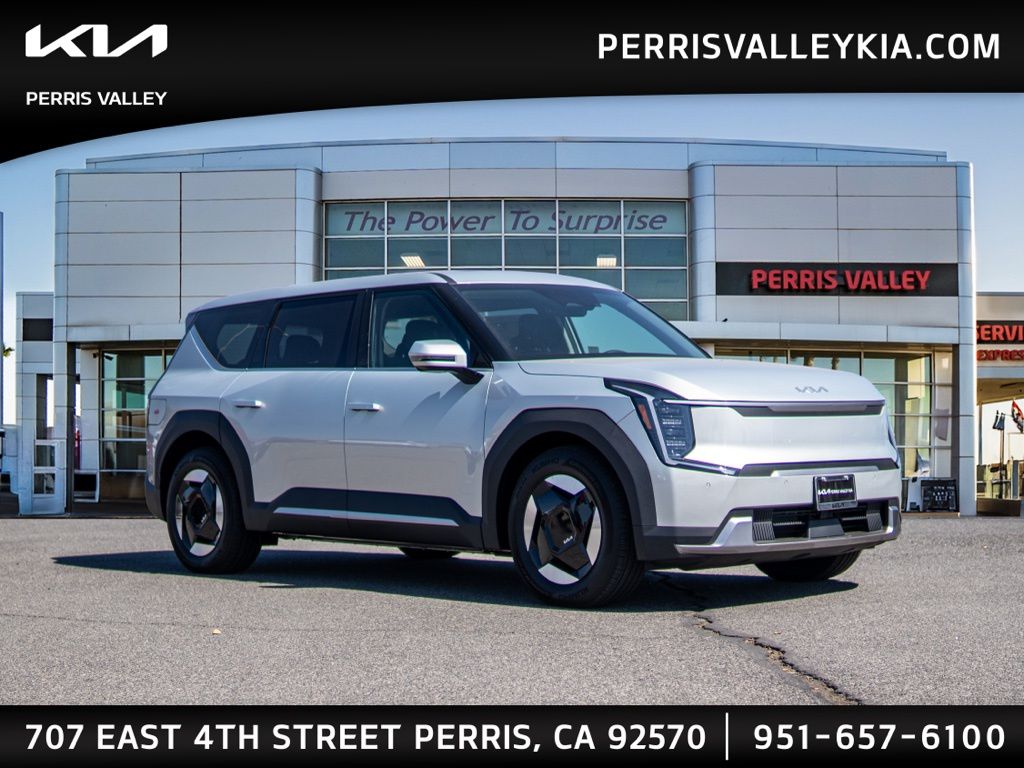 2026 Kia EV9 Light Long Range