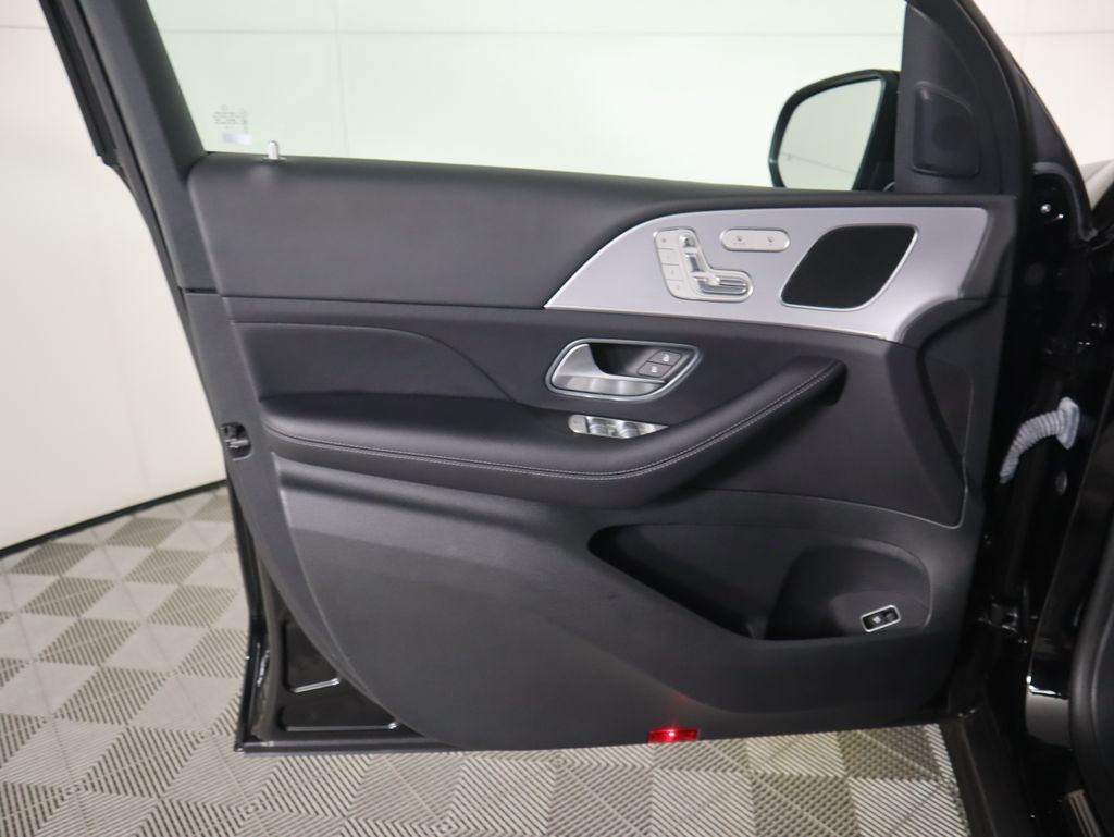 Thumbnail: 2024 Mercedes-Benz GLE - 25