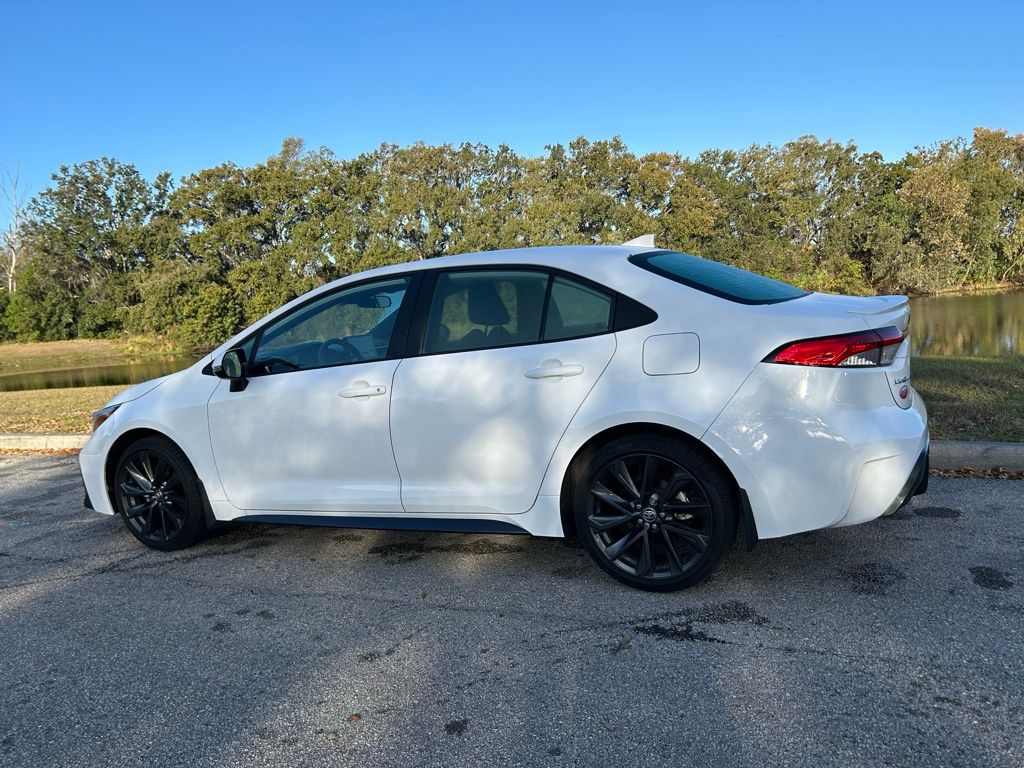 Thumbnail: 2025 Toyota Corolla - 3