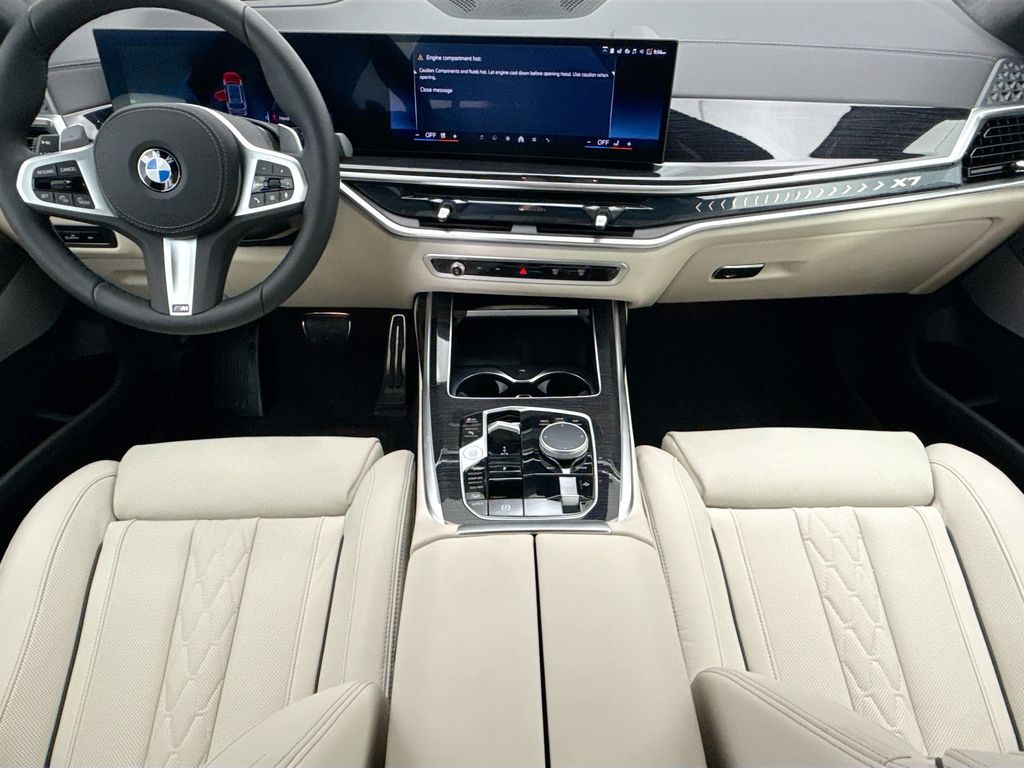 Thumbnail: 2027 BMW X7 - 13