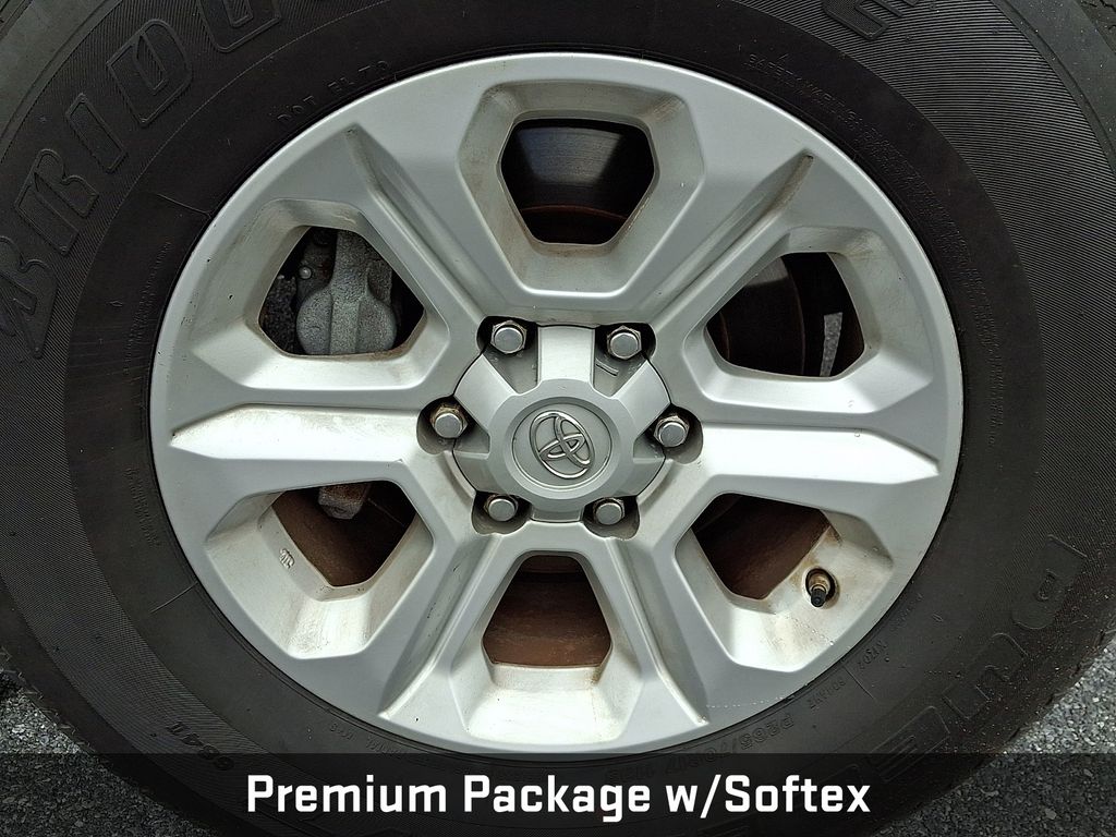 2015 Toyota 4Runner SR5 Premium - 9