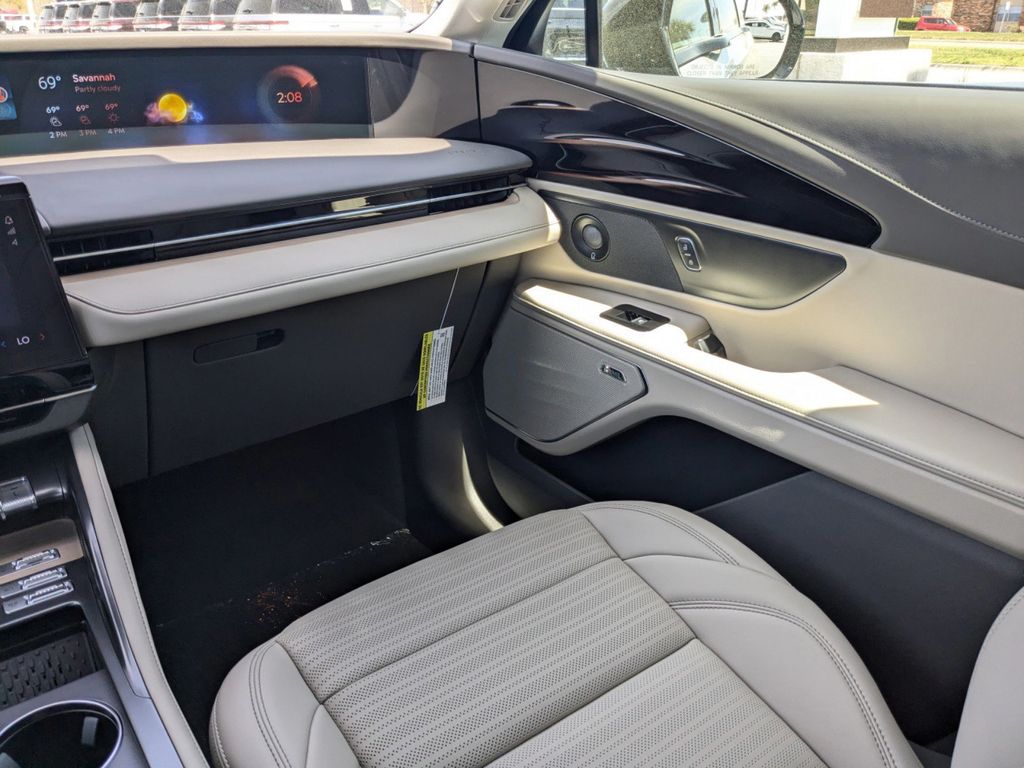 2025 Lincoln Nautilus Reserve