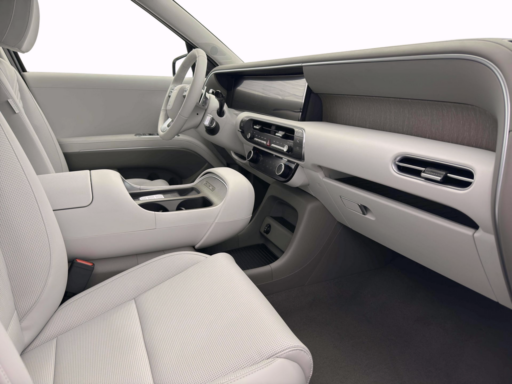 New 2026 White Hyundai SEL image 16
