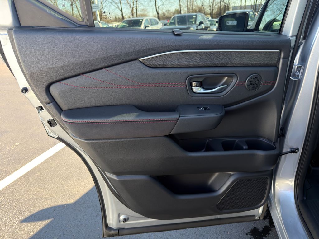 Thumbnail: 2026 Honda Pilot - 20