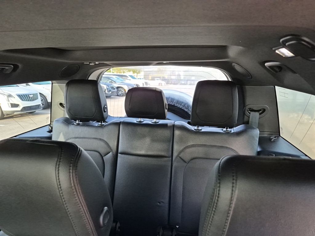 Used Car 2024 Land Rover Defender 130  X-dynamic Se For Sale Under $60,000 In Austin, Texas