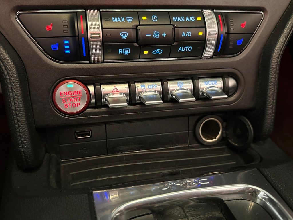 2018 Ford Mustang EcoBoost Premium photo 21