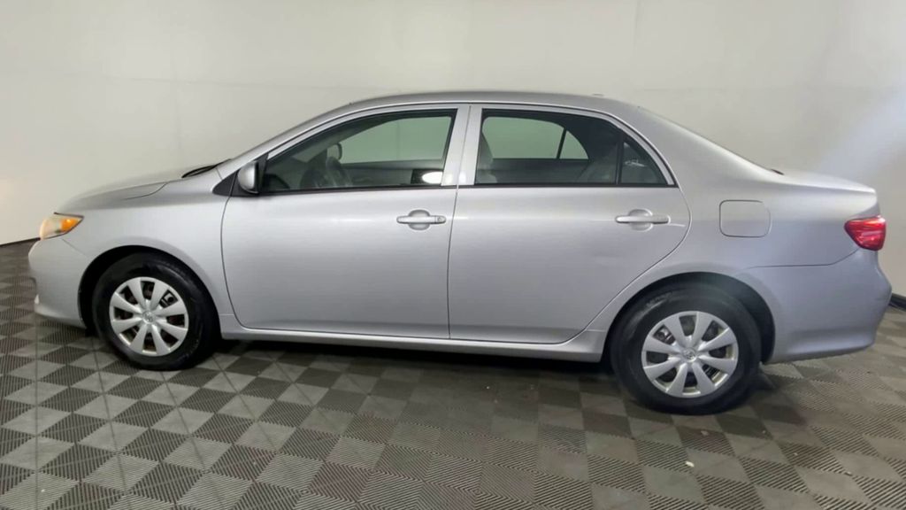 2010 Toyota Corolla LE 5