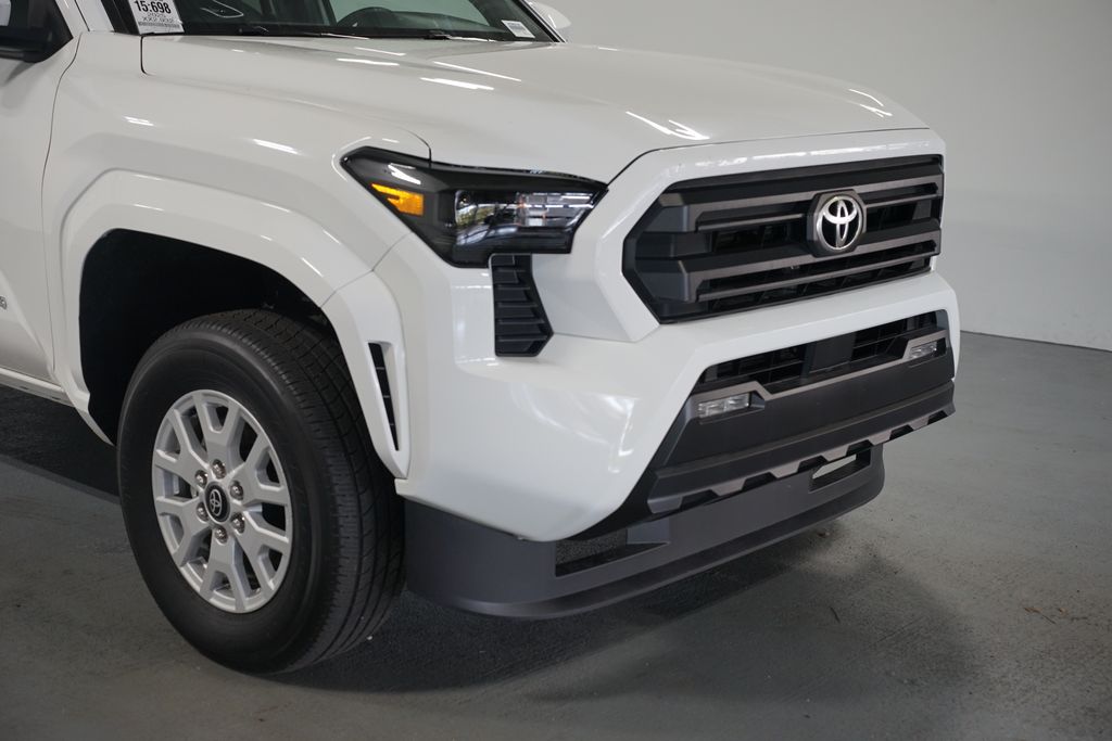 Thumbnail: 2025 Toyota Tacoma - 4