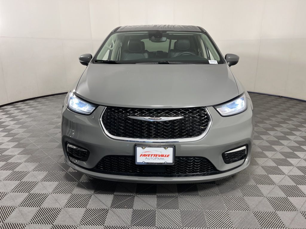 2023 Chrysler Pacifica Touring L 7