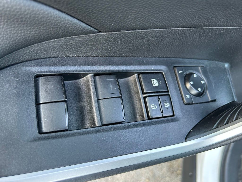 2024 Toyota RAV4 LE 16