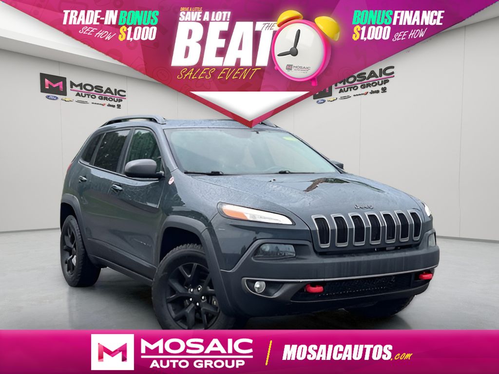 Used 2018 Jeep Cherokee Trailhawk SUVs
